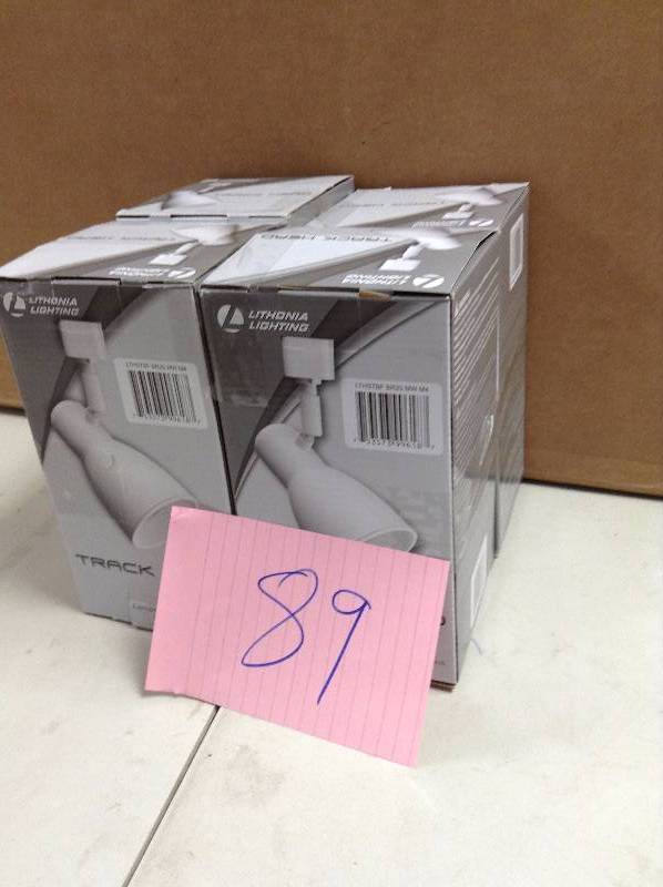 Set of 2 Lithonia Lighting LTHSTBF BR30 MW M4 Step Baffle Track Head, Matte White open box nevr used
