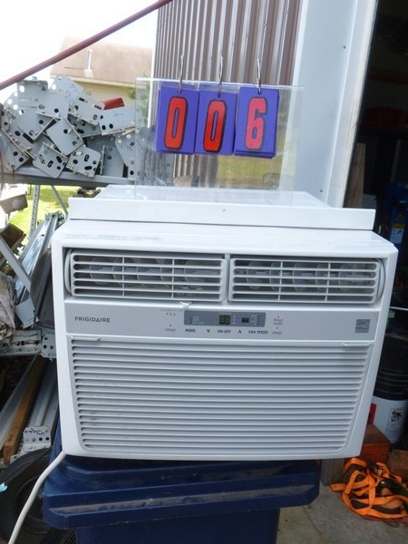 SnS Auctions # 271 Amusement Style Go Karts & Misc.