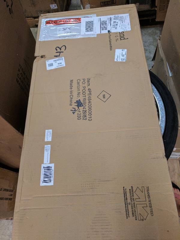 lot 43 image: McLeland Design Ellsworth Tall Corner Etagere - White