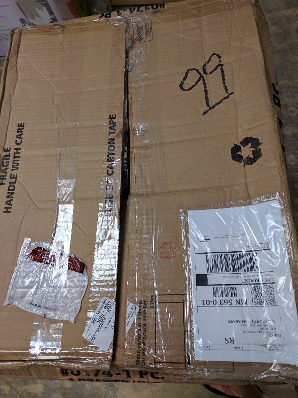 lot 99 image: 4-Drawer Unit