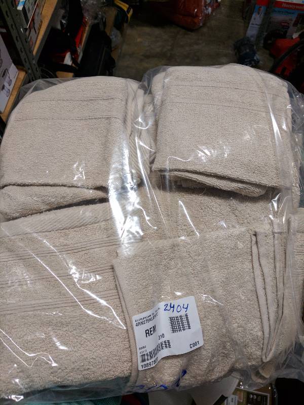 lot 200 image: alcove Hydroplush 13-Pc. Towel Set - Linen