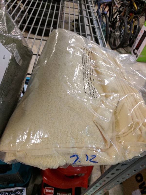 lot 212 image: McLeland Design Micro Cotton 10pc Washcloth Set - Yellow