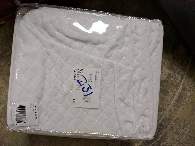 lot 231 image: Aller-Free Balance Temp Knit Mattress Protector - King White