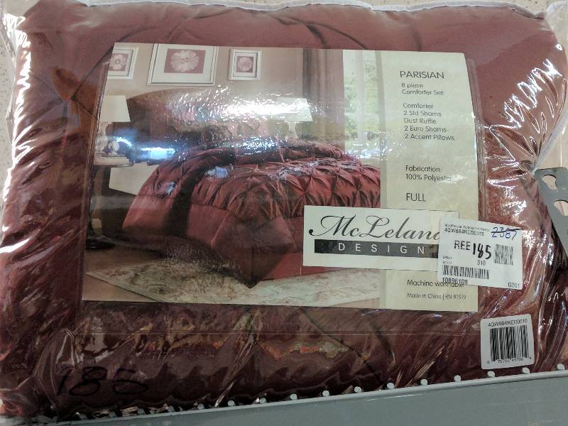 lot 185 image: McLeland Design Parisian 8-Pc. Comforter Set - Full Red