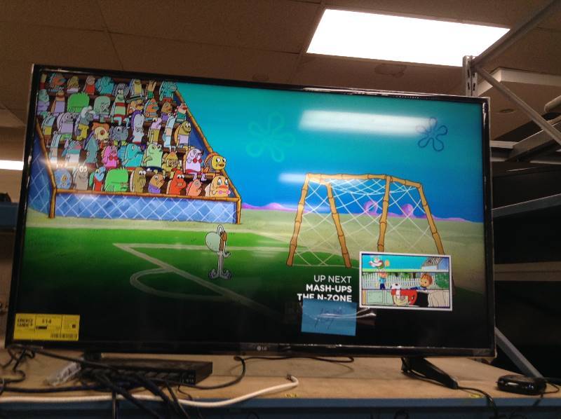 LG - 49 Class (48.5 Diag.) - LED - 2160p - Smart - 4K Ultra HD TV - Black in working conditions