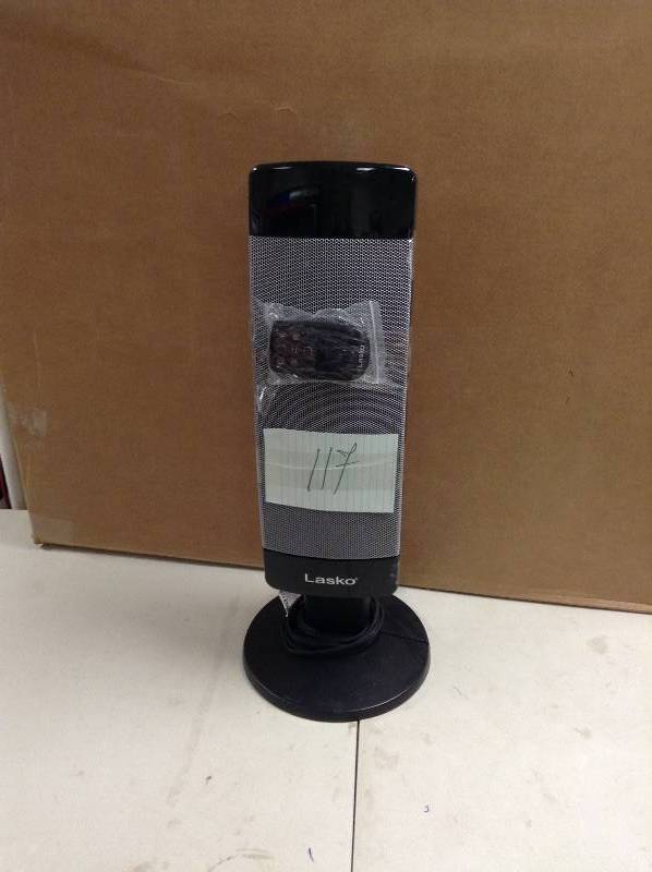 Lasko Ceramic Pedestal Tower Heater In Like New Working Conditions