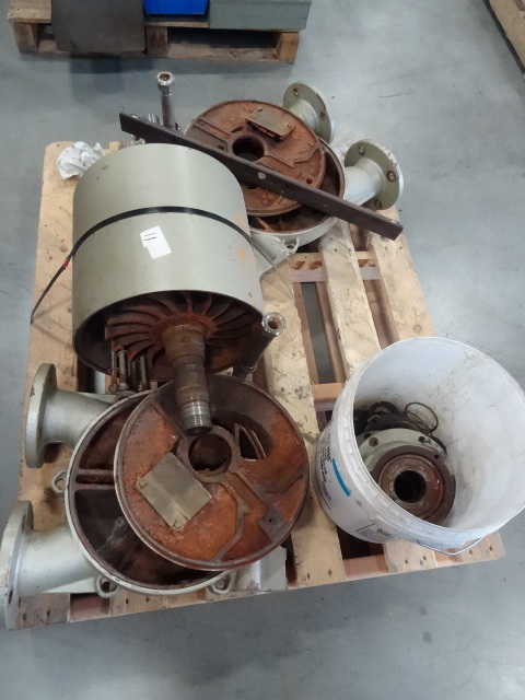 Dekker vacuum pump. No tag for spec...