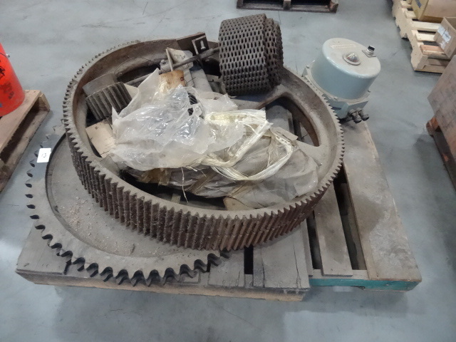 Sprocket and chain. Silent chain sp...