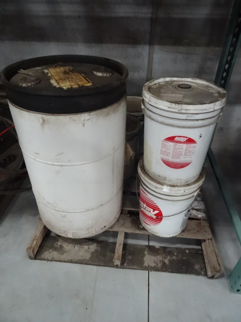 10 gallons of Hotsy ripper 1 deterg...