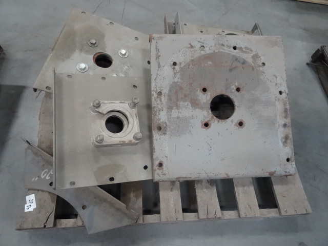 End plates for screw conveyors...