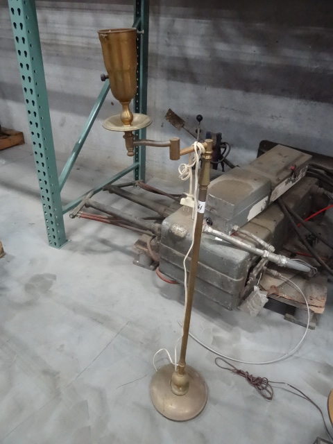 Vintage brass floor lamp. 47 tall...