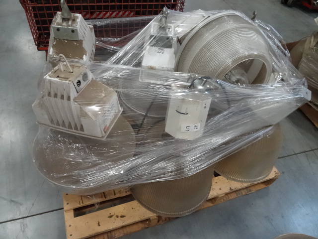 7 high bay lights. 277 volt.Replace...