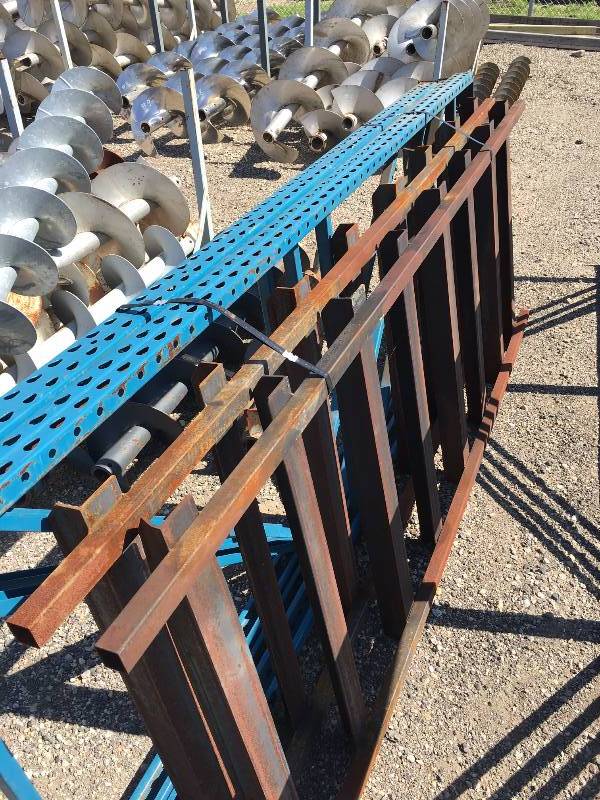 10 teardrop uprights