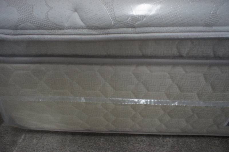 lot 23 image: New - Queen Size - Signature Maymont SE Luxury Firm Pillowtop - Mattress - MSRP $ 1899.99