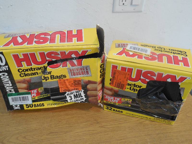 lot 9 image: HUSKY 42 Gal. Clean-Up Bags LOT