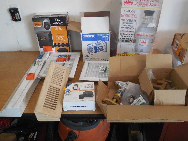 lot 18 image: ASSORTED LOT