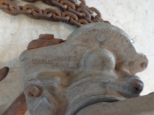 lot 24 image: Coffing Hoist