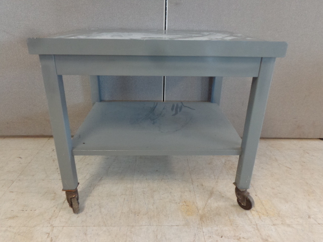 lot 26 image: Metal Work Table