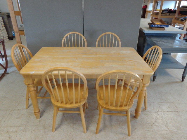 lot 35 image: Table and Chairs