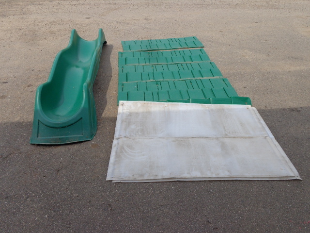 lot 21 image: Big Green Slide