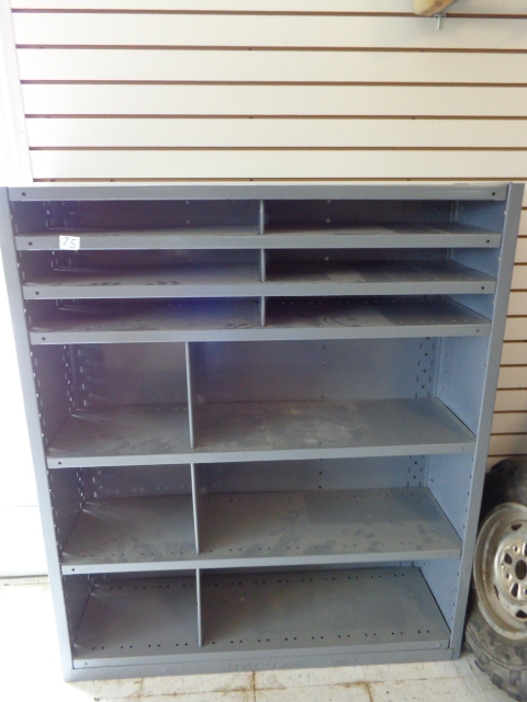 lot 75 image: Metal Shelf