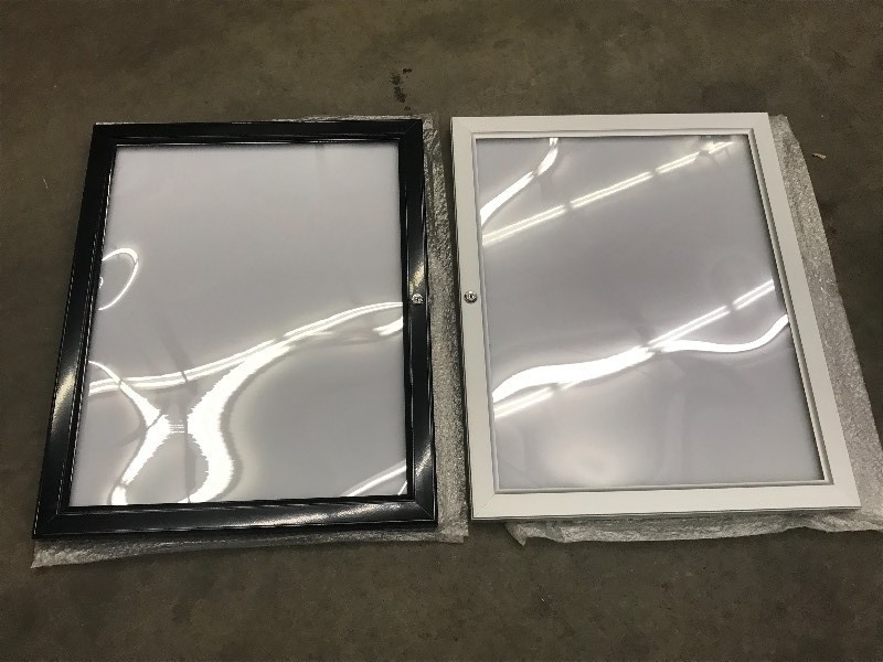 (2) Locking Display Cases, Nice Sha...
