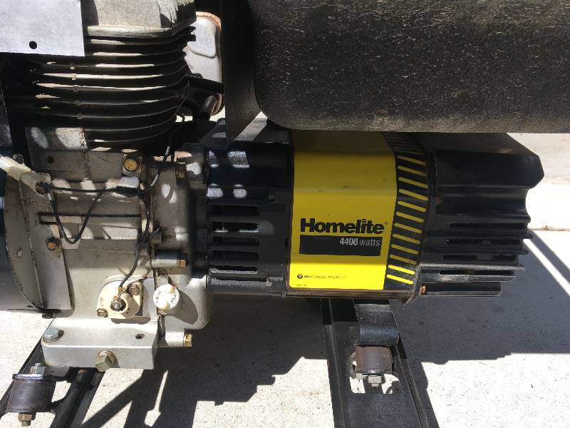 lot 2 image: HOMELITE GENERATOR