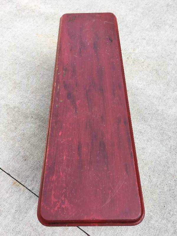 lot 56 image: PAINTED SOLID WOOD BENCH