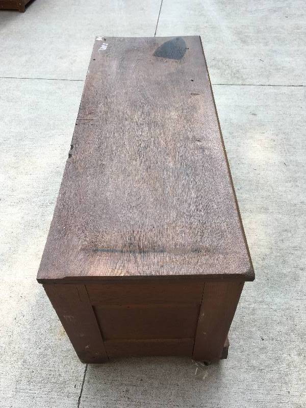 lot 66 image: ANTIQUE SOLID WOOD LINEN CHEST ON WHEELS