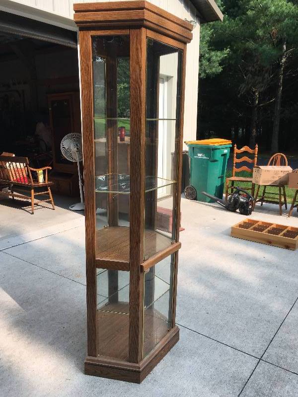 lot 68 image: CURIO CABINET