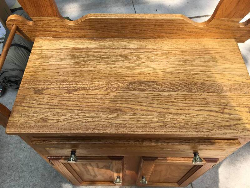 lot 80 image: HARDWOOD VANITY WITH TOWEL BARS