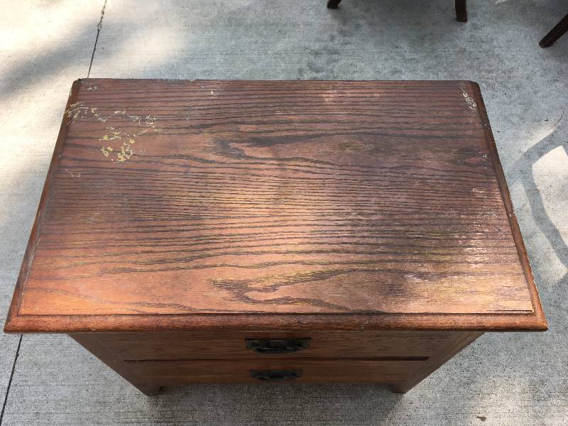 lot 81 image: SOLID WOOD SIDE TABLE