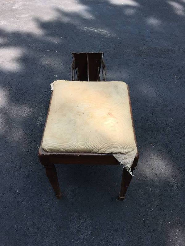 lot 86 image: ANTIQUE FOOTSTOOL, WOOD RACK