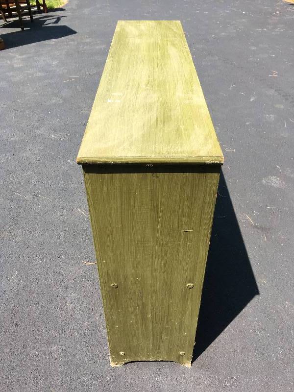 lot 99 image: WOOD BOOKCASE