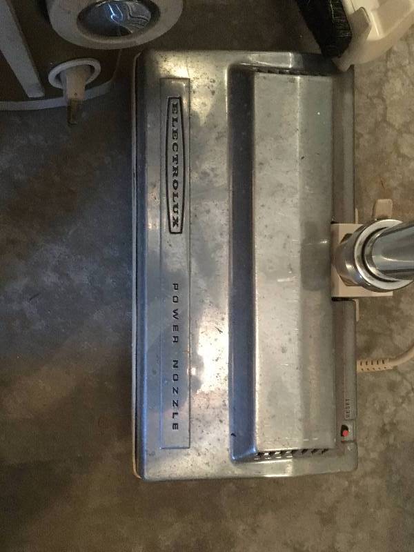 lot 160 image: ELECTROLUX VACUUM CLEANER