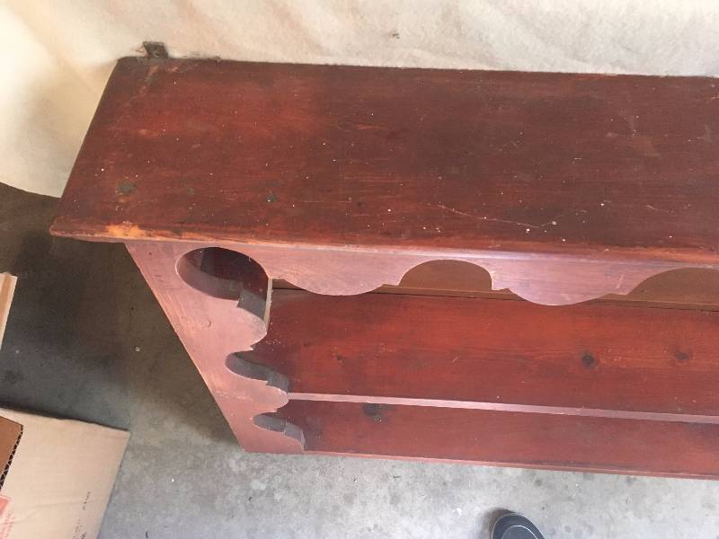 lot 186 image: DECORATIVE WOOD WALL SHELF