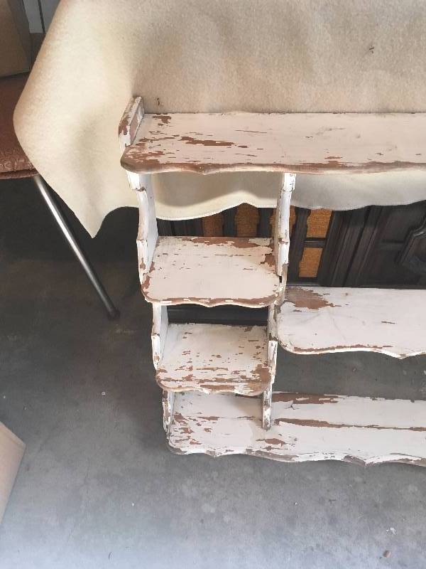 lot 185 image: DISTRESSED WOOD WALL SHELF