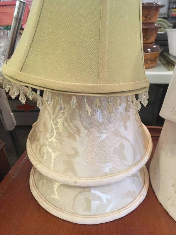 lot 190 image: LAMP SHADE LOT (5)