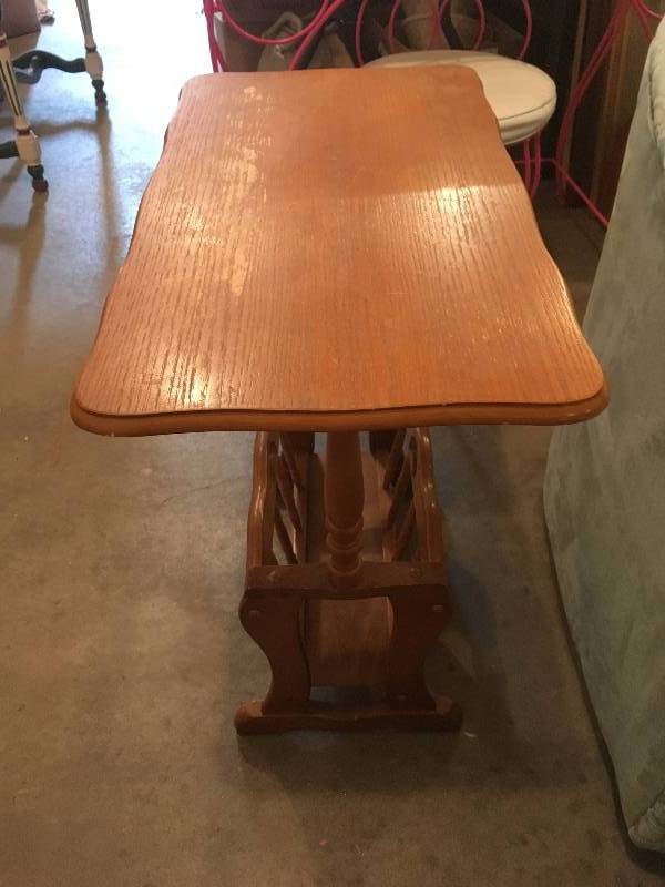 lot 205 image: WOOD SIDE TABLE