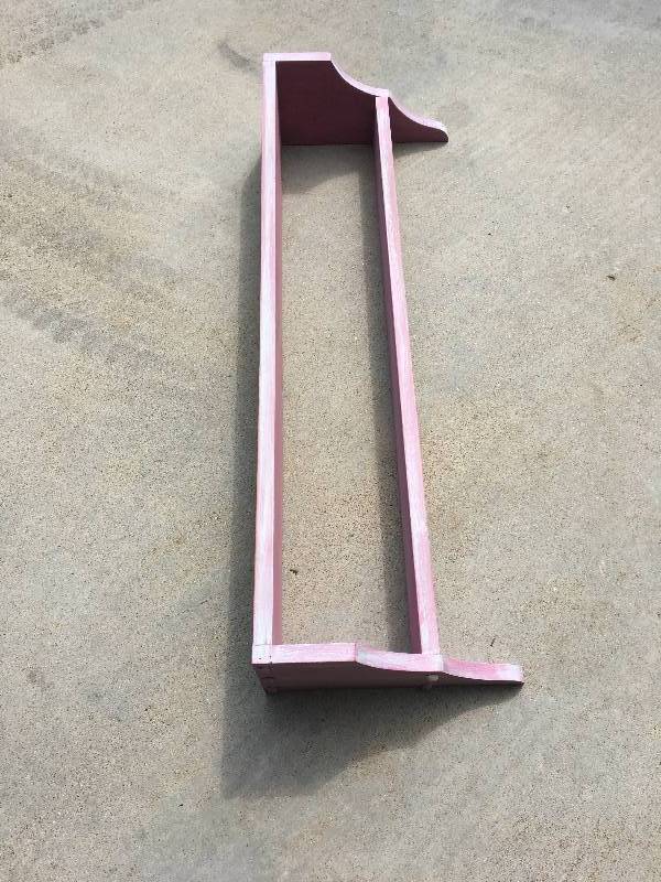 lot 258 image: PINK WOOD WALL SHELF