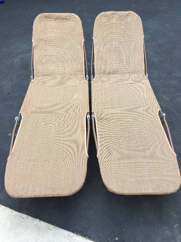 lot 47 image: BEACH CHAIRS