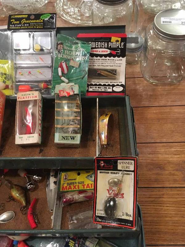 lot 300 image: TACKLE BOX WITH CONTENTS