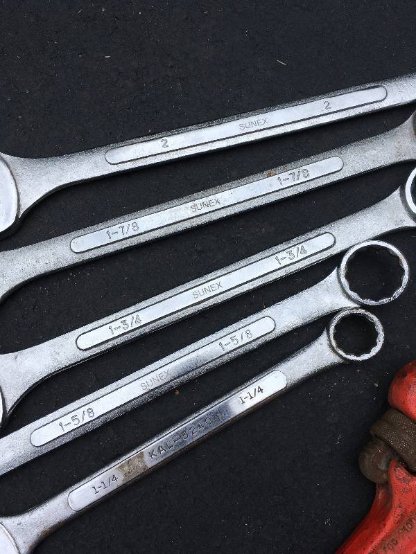 lot 440 image: WRENCH LOT