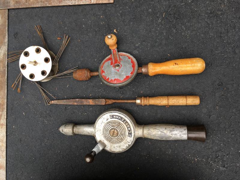 lot 441 image: TOOL LOT