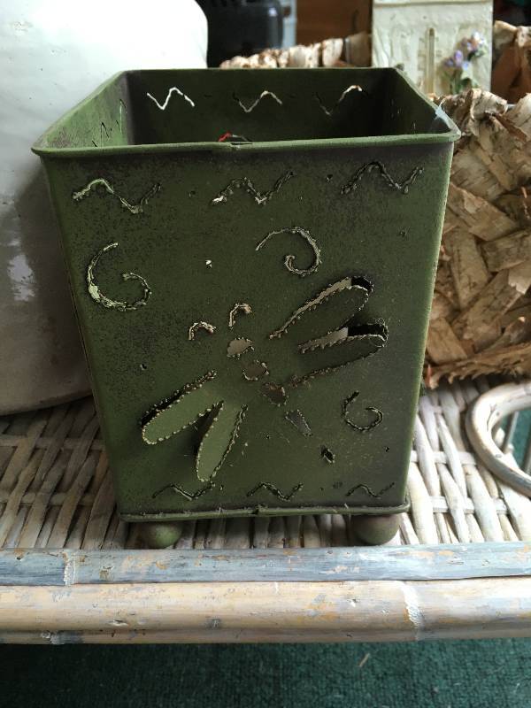 lot 457 image: HOME DECOR LOT