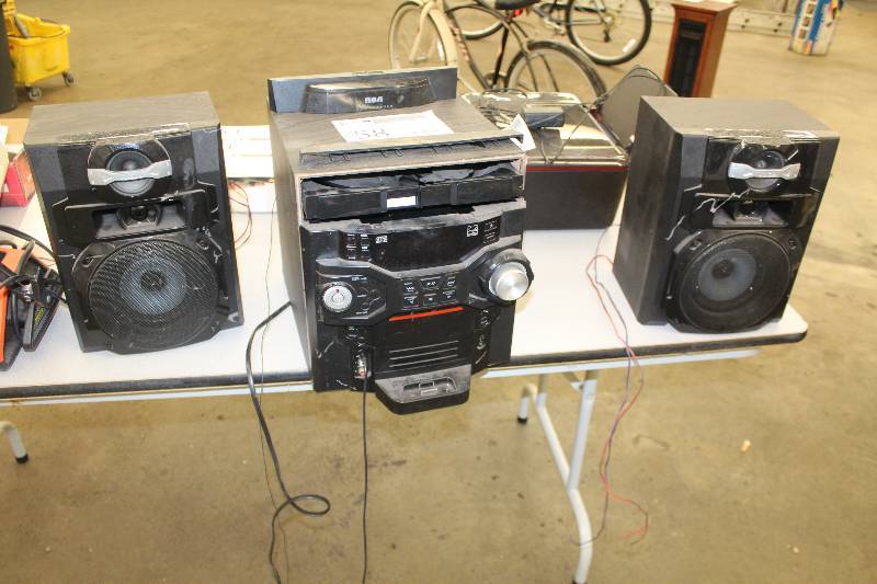 lot 58 image: Compact Stereo CD Player w 2-Speakers