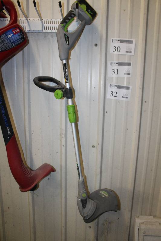 lot 30 image: Earthwise Cordless Weed Whip