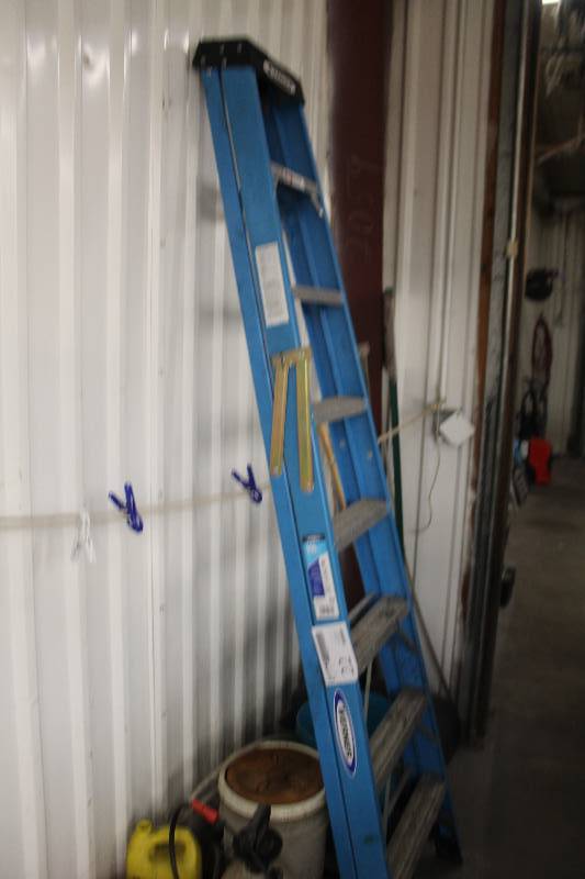 lot 22 image: Werner Type I Heavy Duty 8ft. Ladder