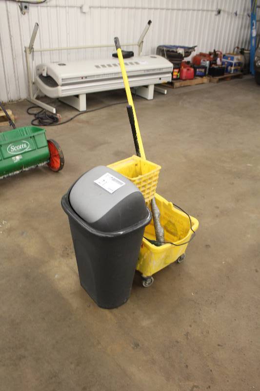 lot 21 image: Rubbermaid Floor Mop Bucket, Squeegee, Mop & Garbage Can w Lid