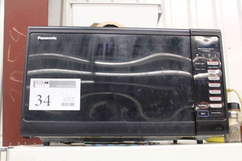 lot 34 image: Panasonic Microwave